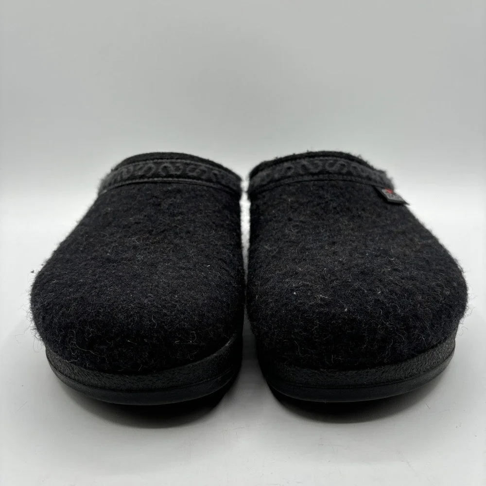 Stegmann wool clogs