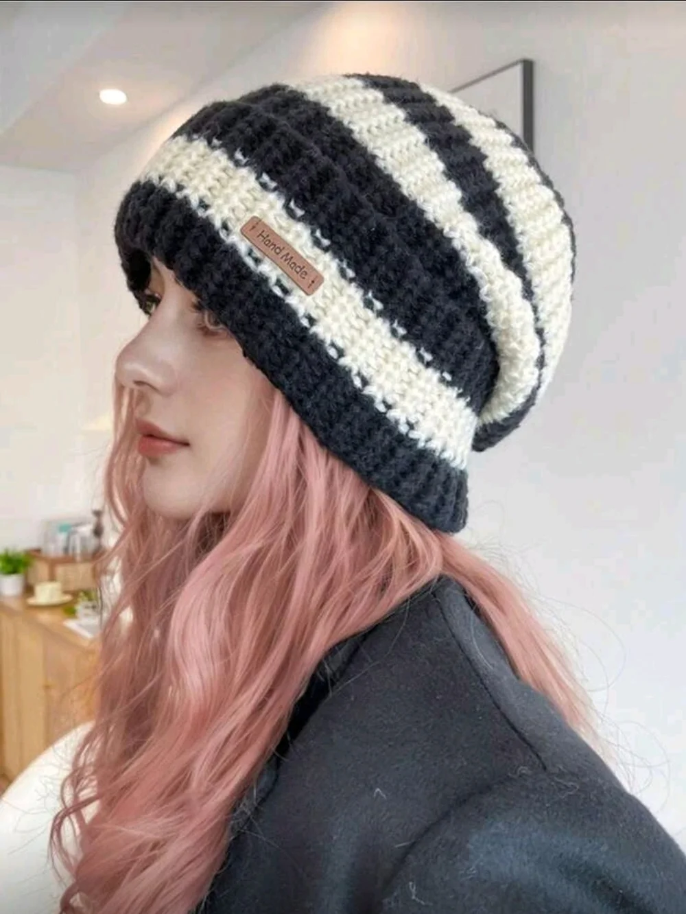 N/A cozy black