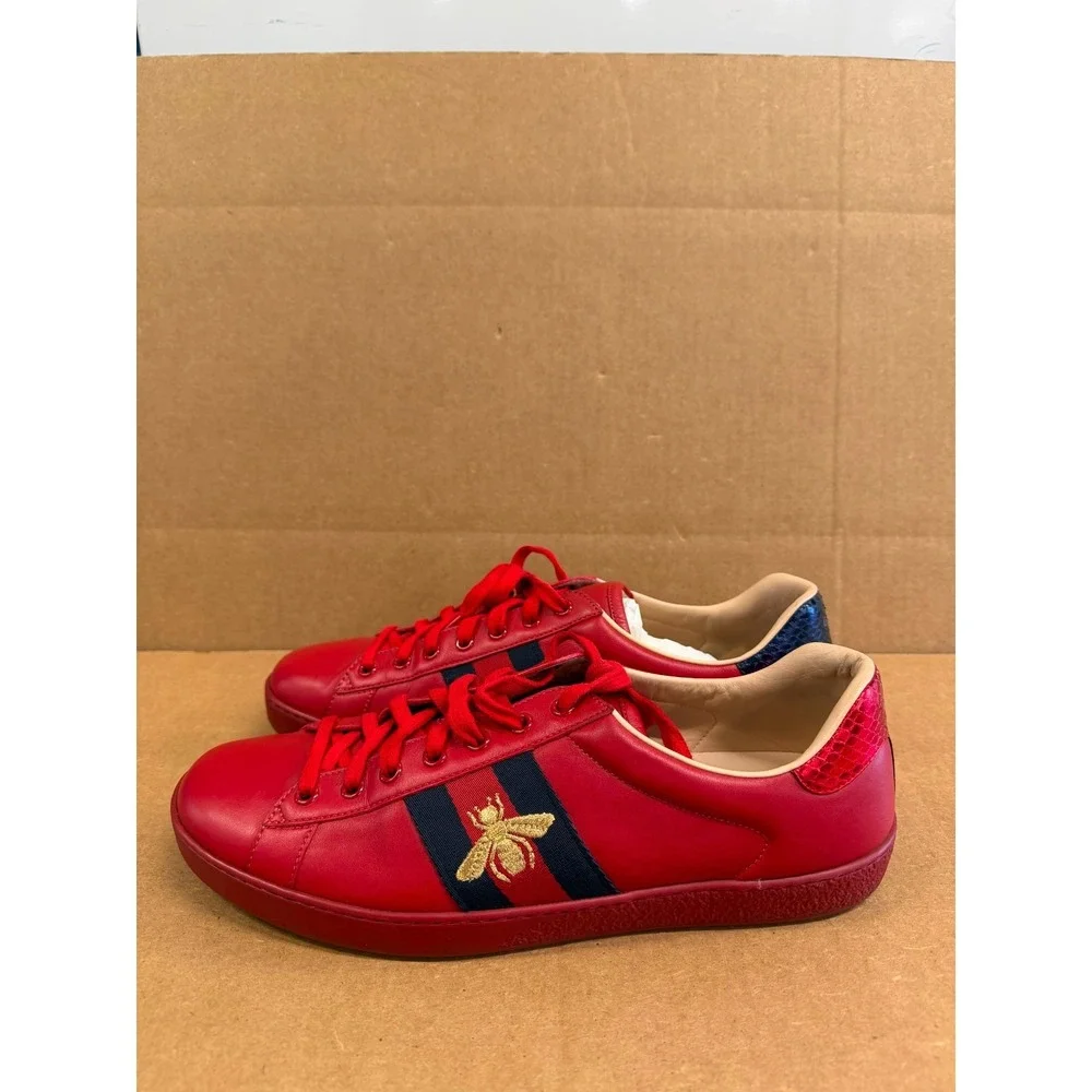 Gucci pre owned