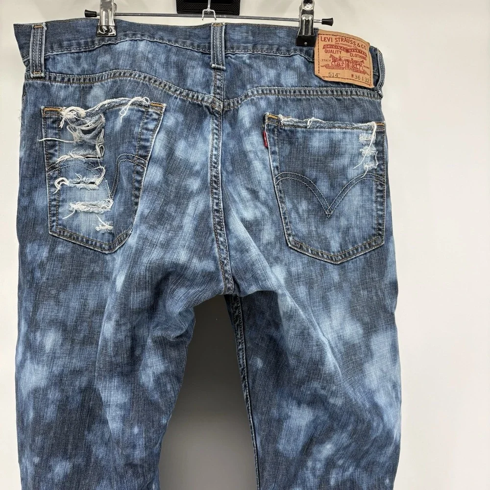 Levis these levi