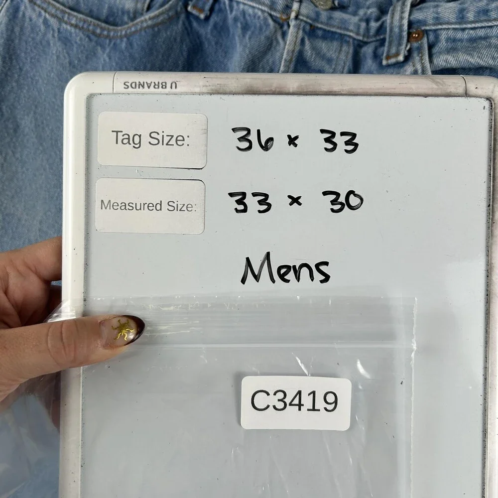 Vintage Levis 501 Jeans Mens 33x30 Light Wash Denim Straight Button Fly USA 90s
