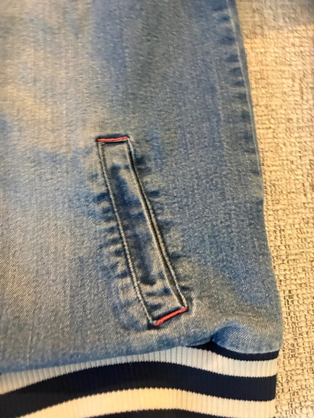 Tommy Hilfiger classic stylish