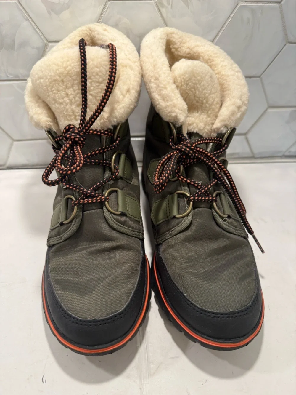 Sorel woman’s explorer
