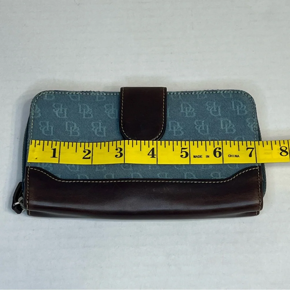 Dooney & Bourke dooney bourke