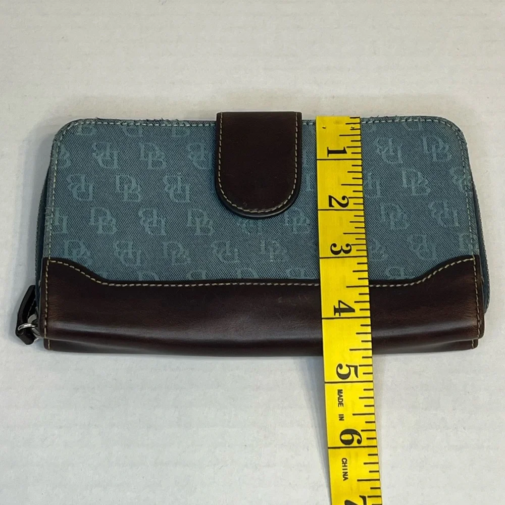 Dooney & Bourke dooney bourke