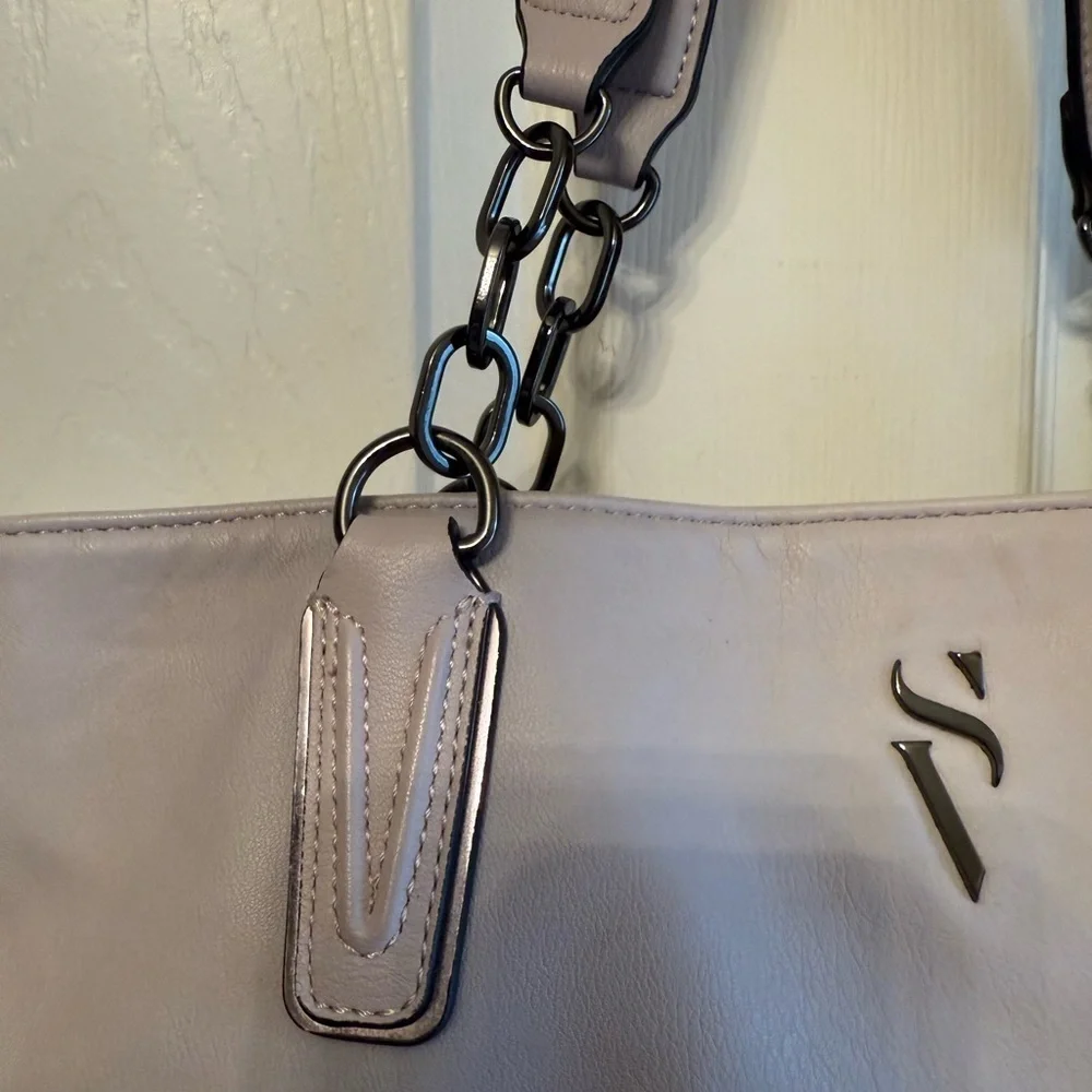 Simply Vera Vera Wang this elegant
