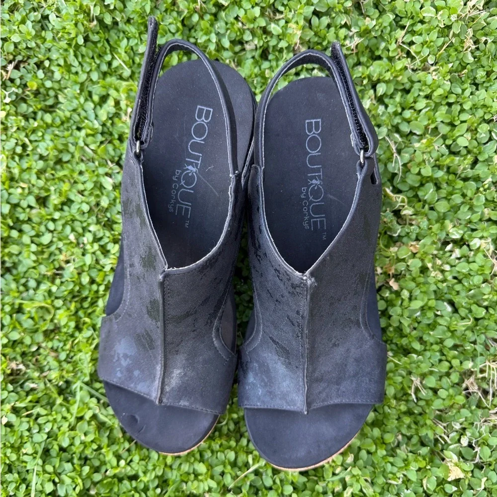 Corkys sleek black