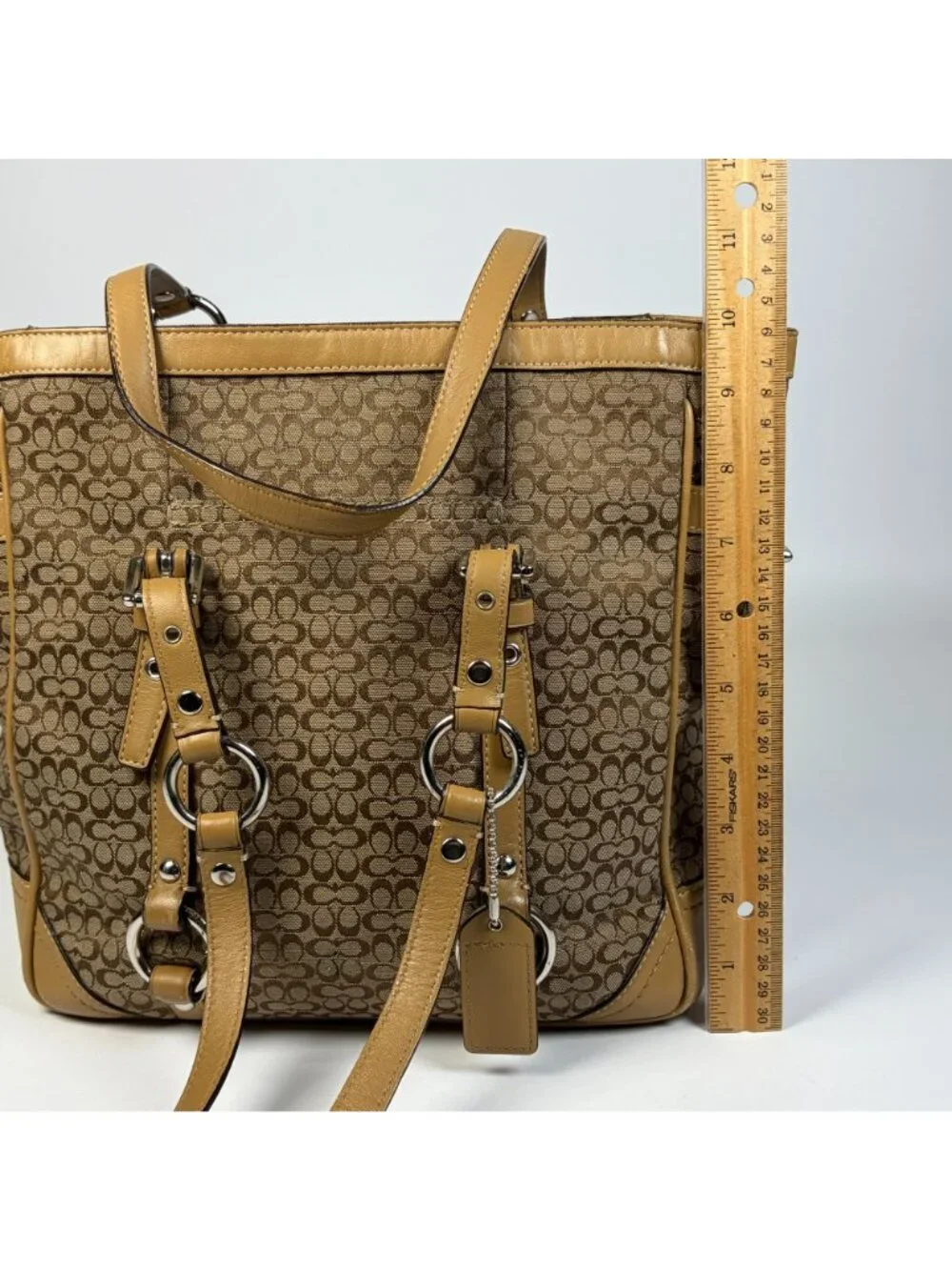 Coach signature gallery