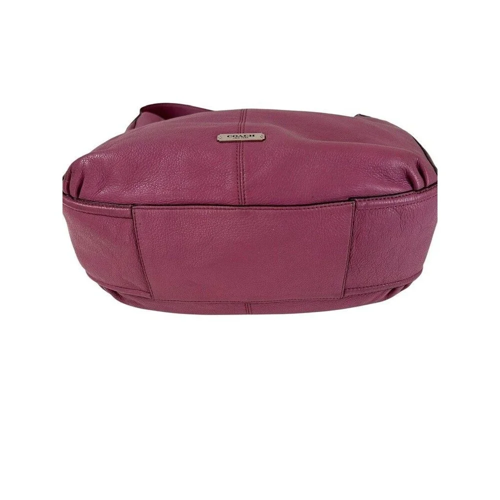 Coach f23309 leather