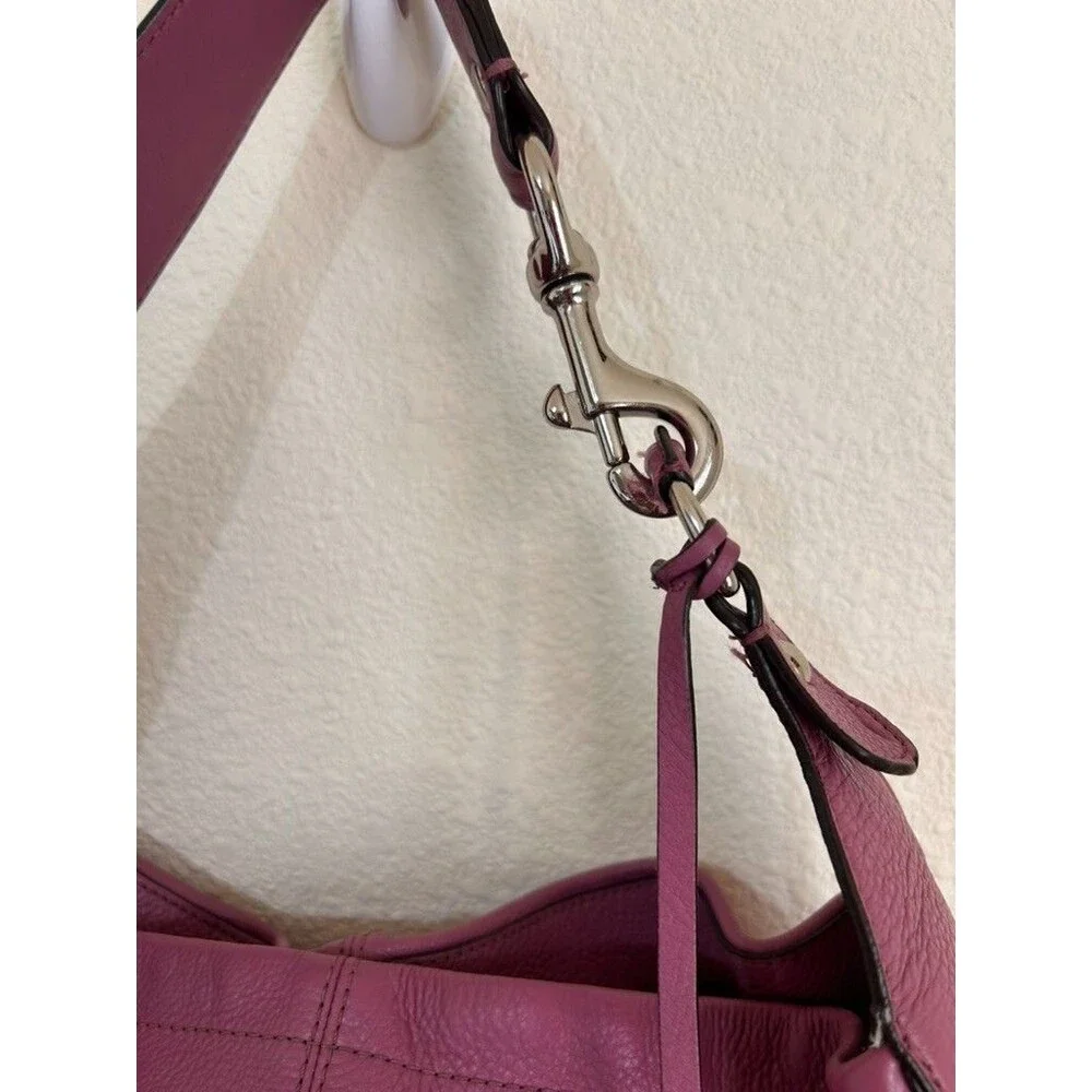 Coach f23309 leather