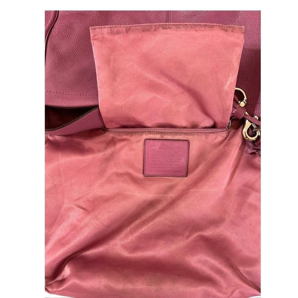 Coach f23309 leather
