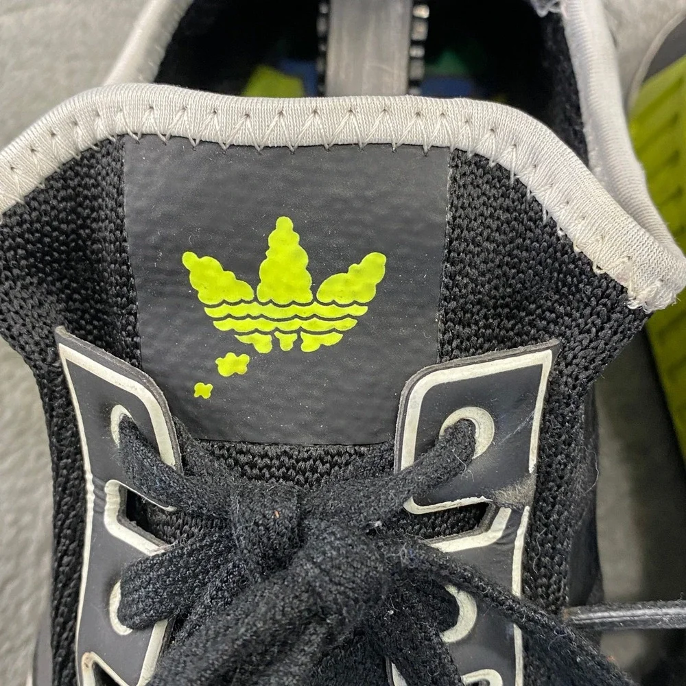 adidas distinctive boost