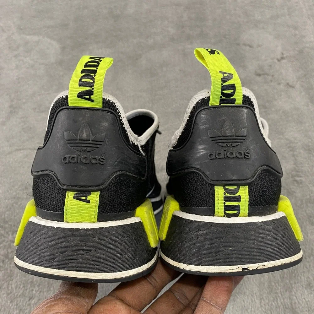 adidas distinctive boost