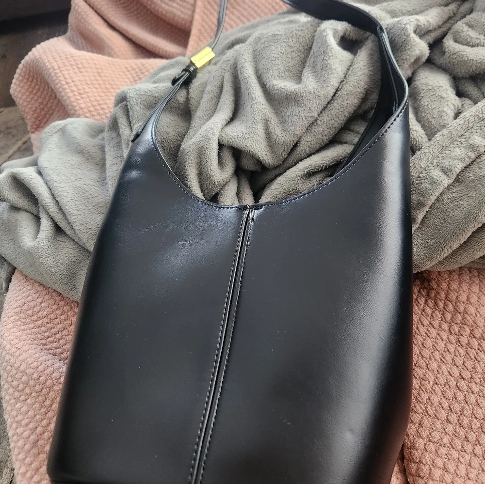 Antik Kraft this elegant