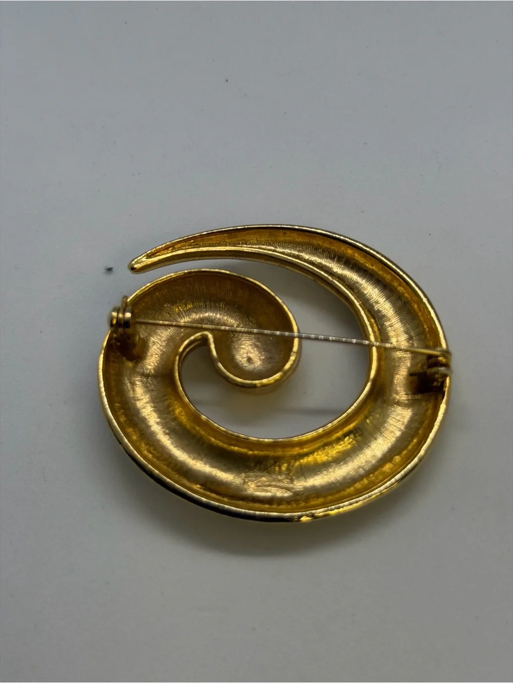N/A elegant gold
