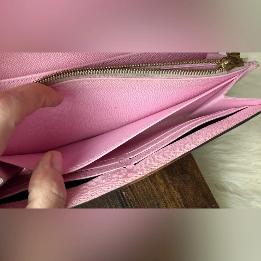 Louis Vuitton Transatlantic Illustre Sarah Wallet Monogram Rose Ballerine