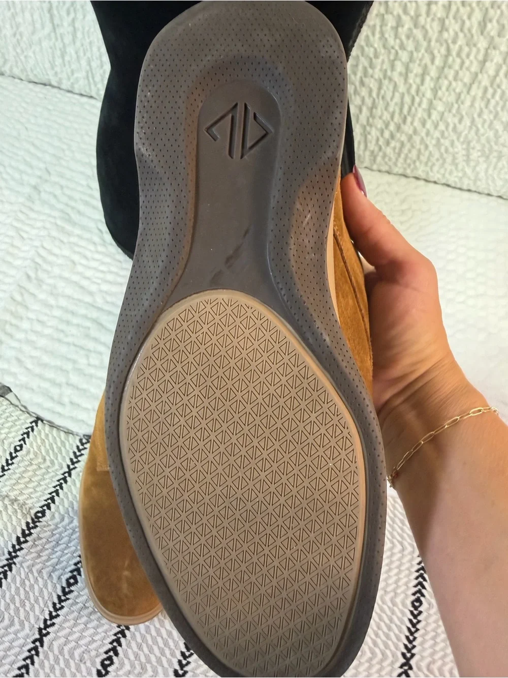 Amberjack amber suede