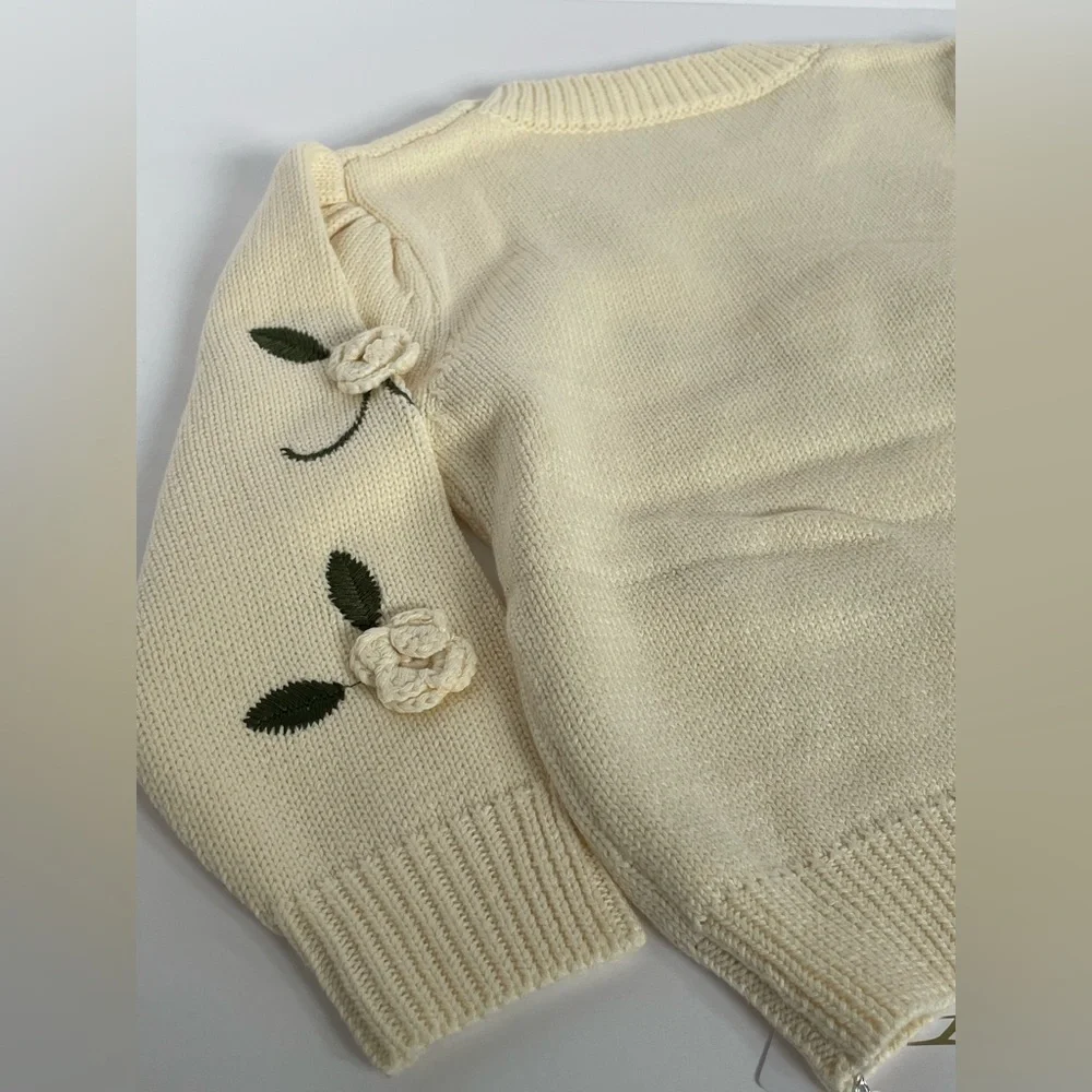N/A elegant cream