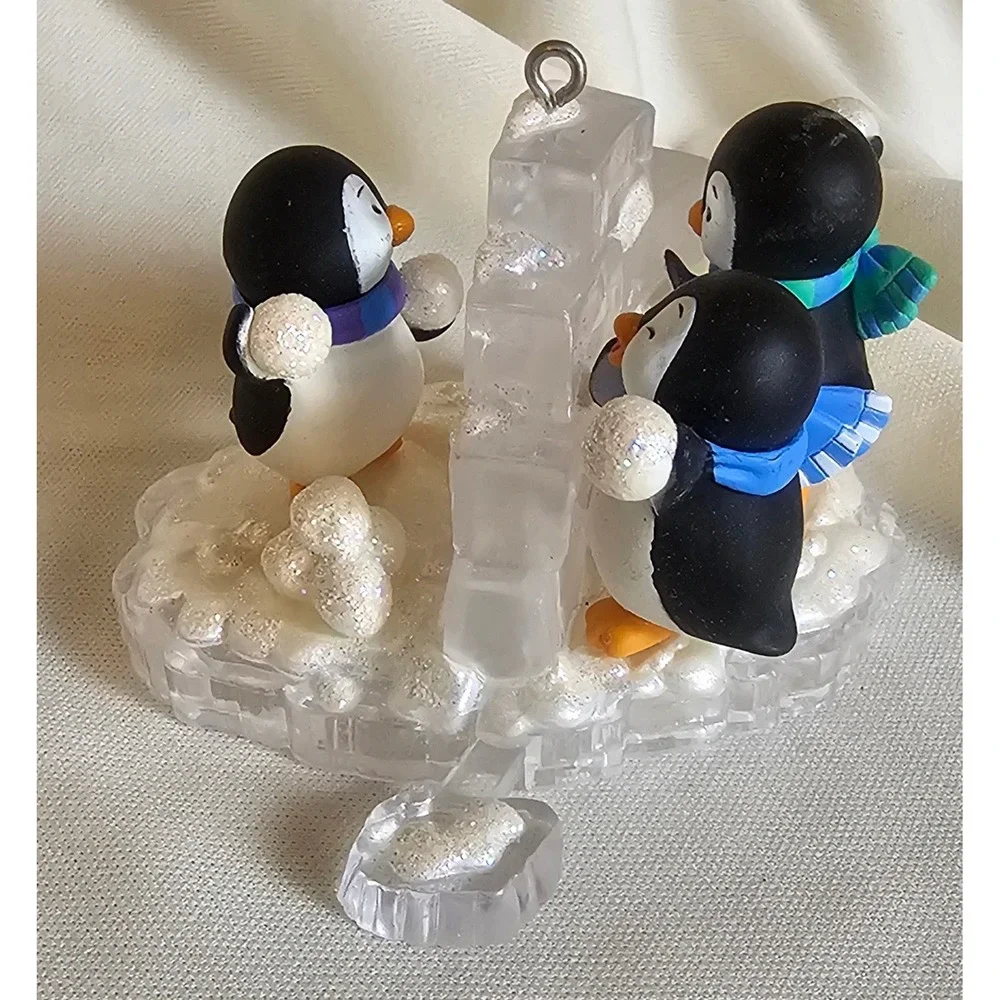 Hallmark vtg penguin