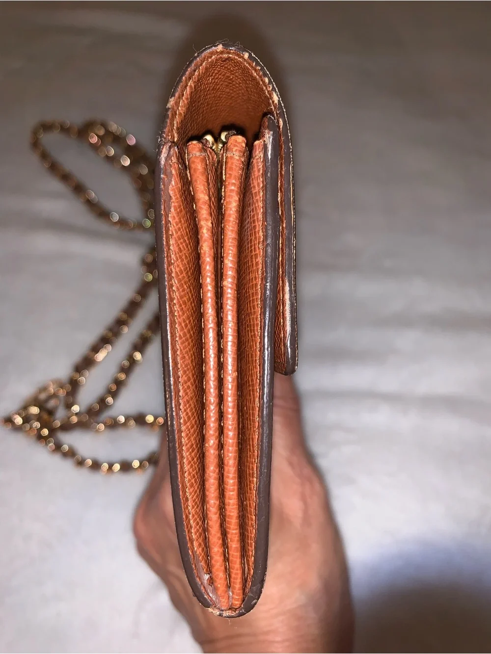 Louis Vuitton be please