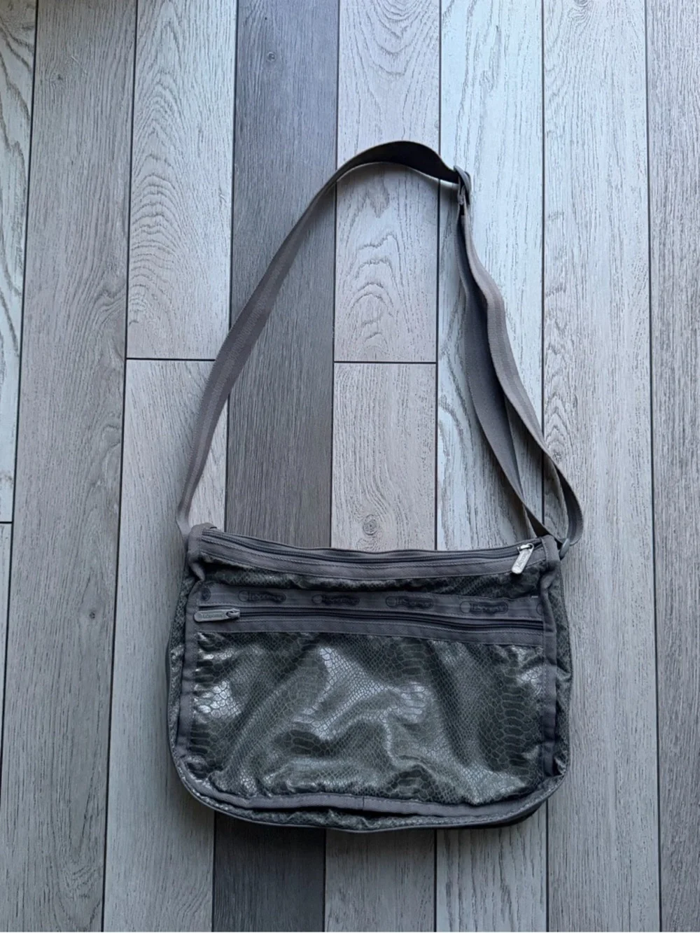 Lesportsac grey crossbody