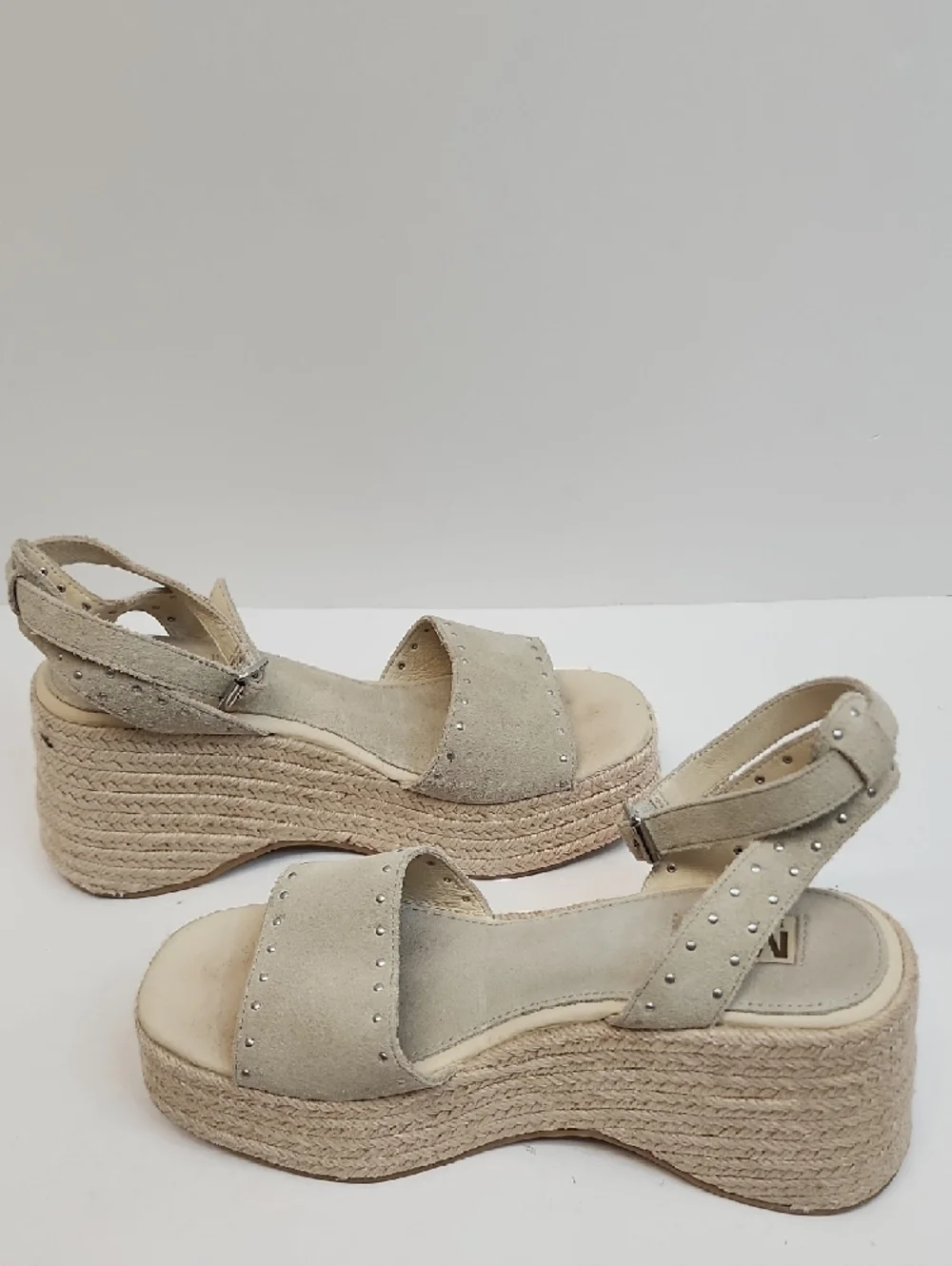 MIA beige suede