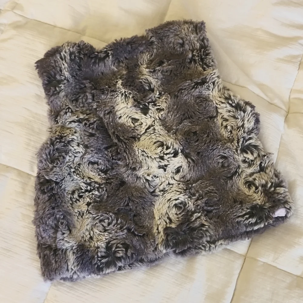 Cat & Jack Faux Fur Vest Grey Size XS