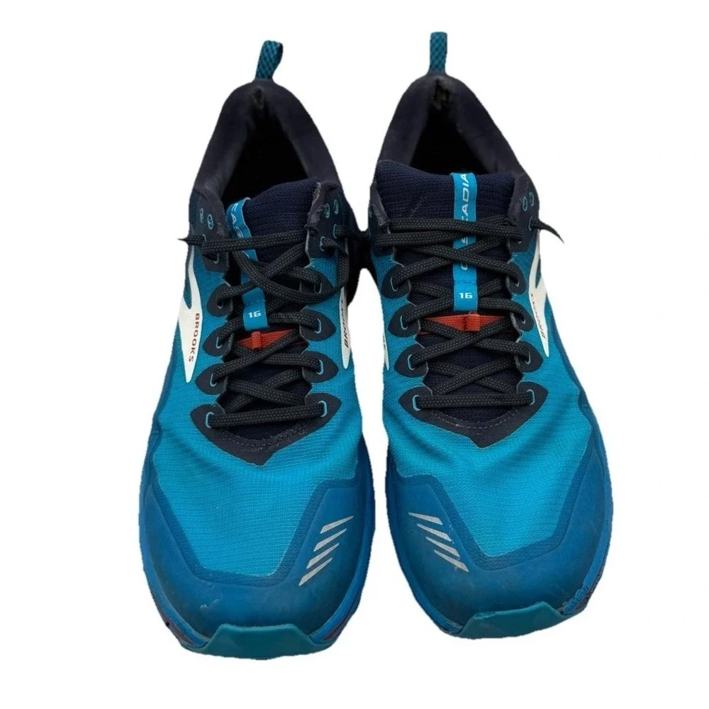 Brooks *see heel