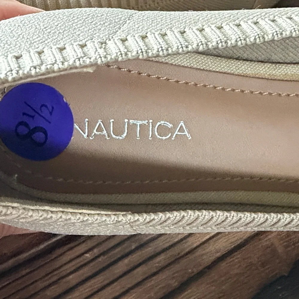 Nautica chic beige