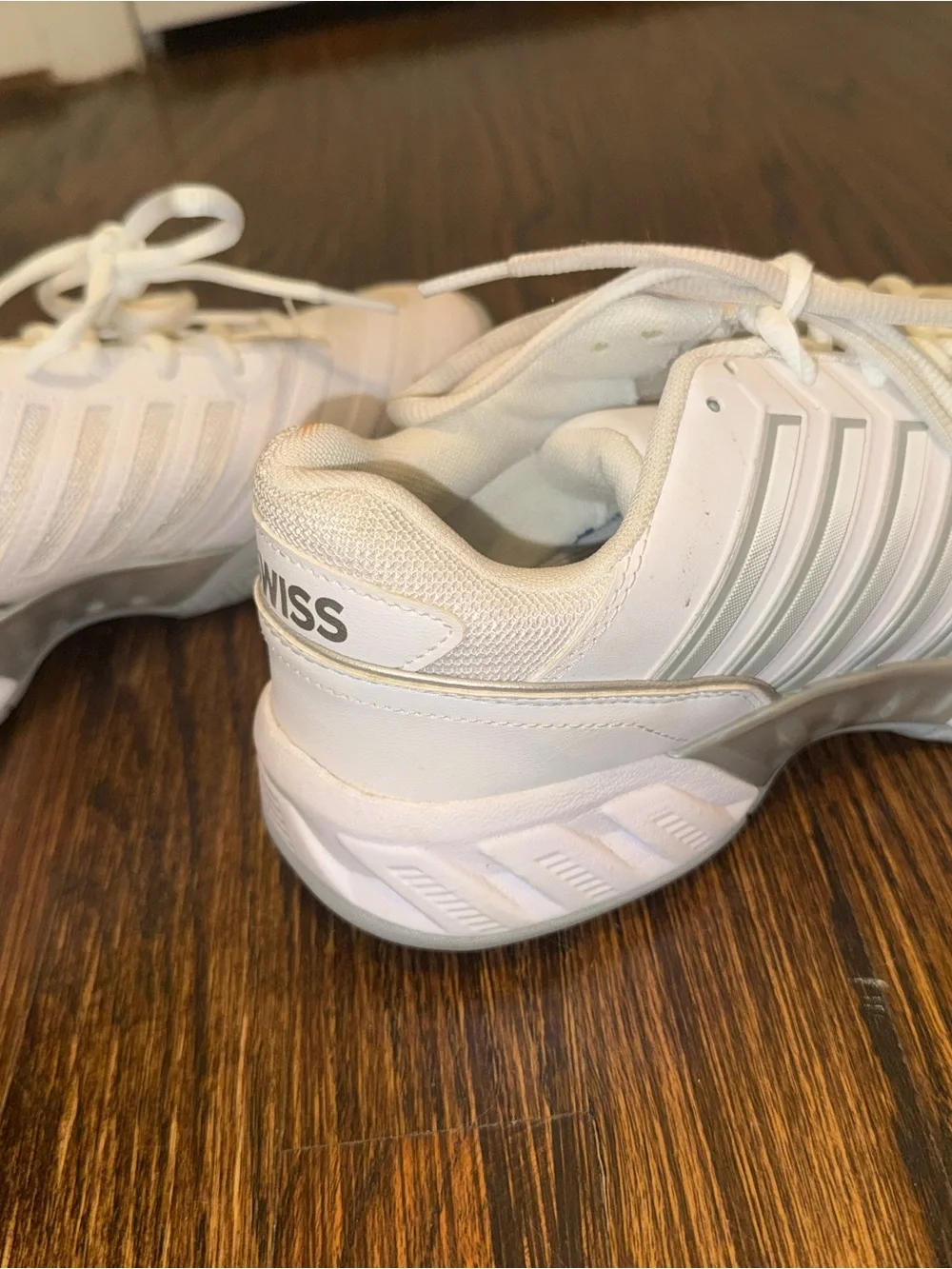 K-Swiss classic swiss