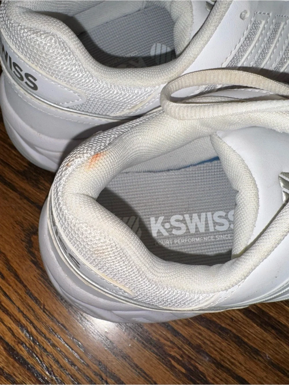 K-Swiss classic swiss