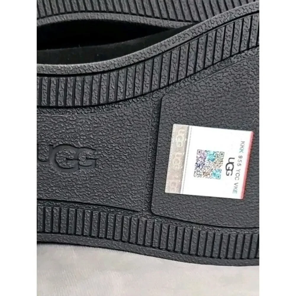 UGG josefene short