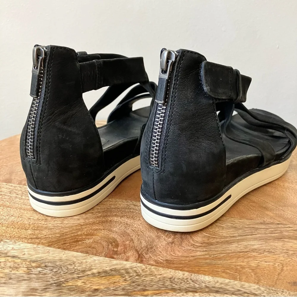 Eileen Fisher great pre