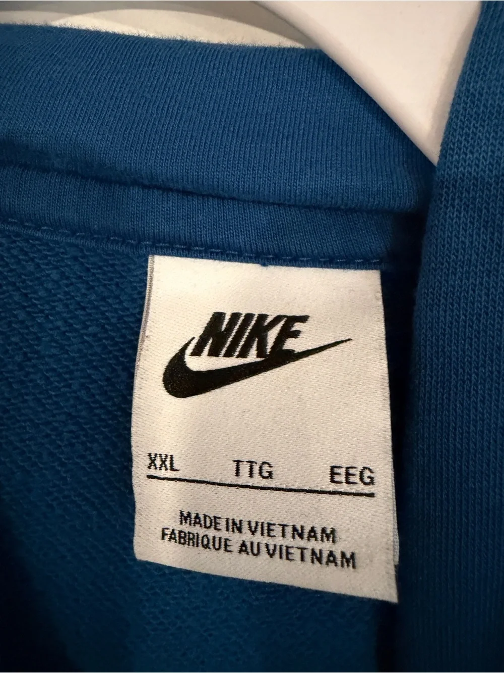 Nike lightweight pullover