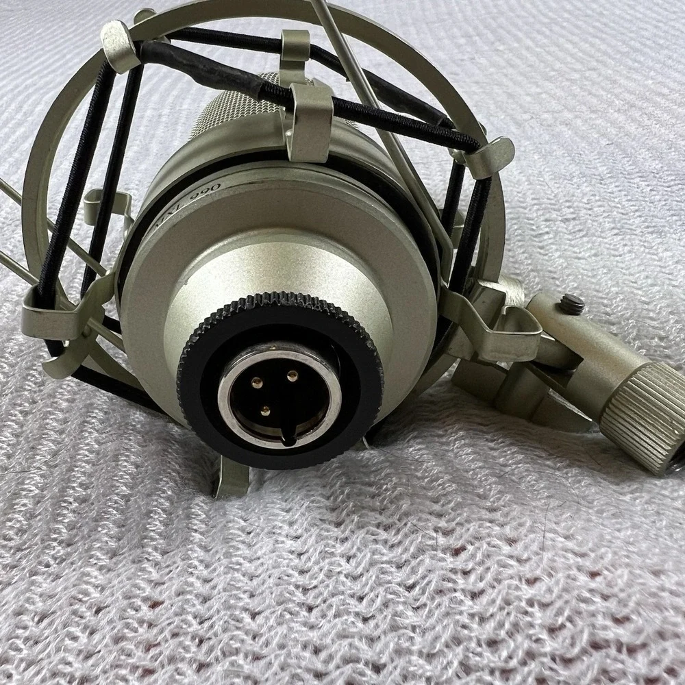 MXL 990 instrument