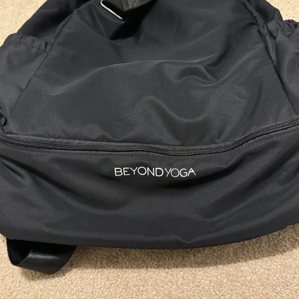 Beyond Yoga brand new