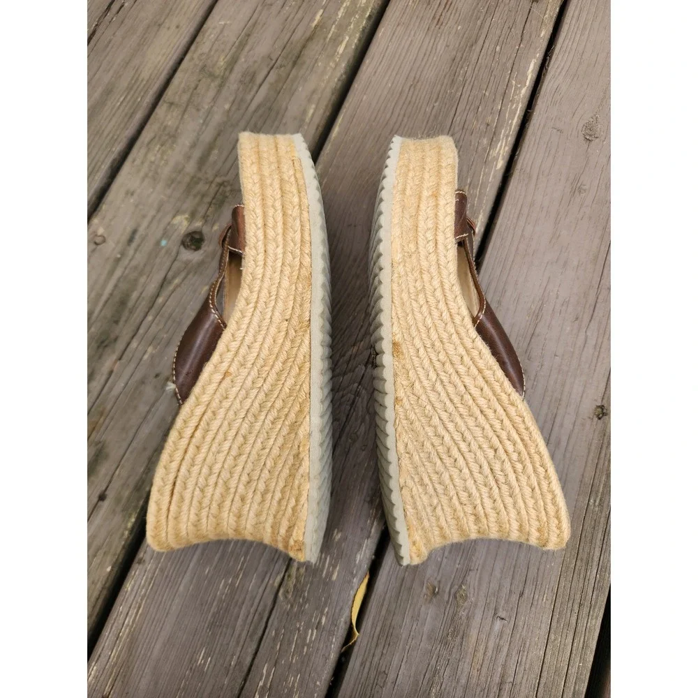 Soda platform sandals