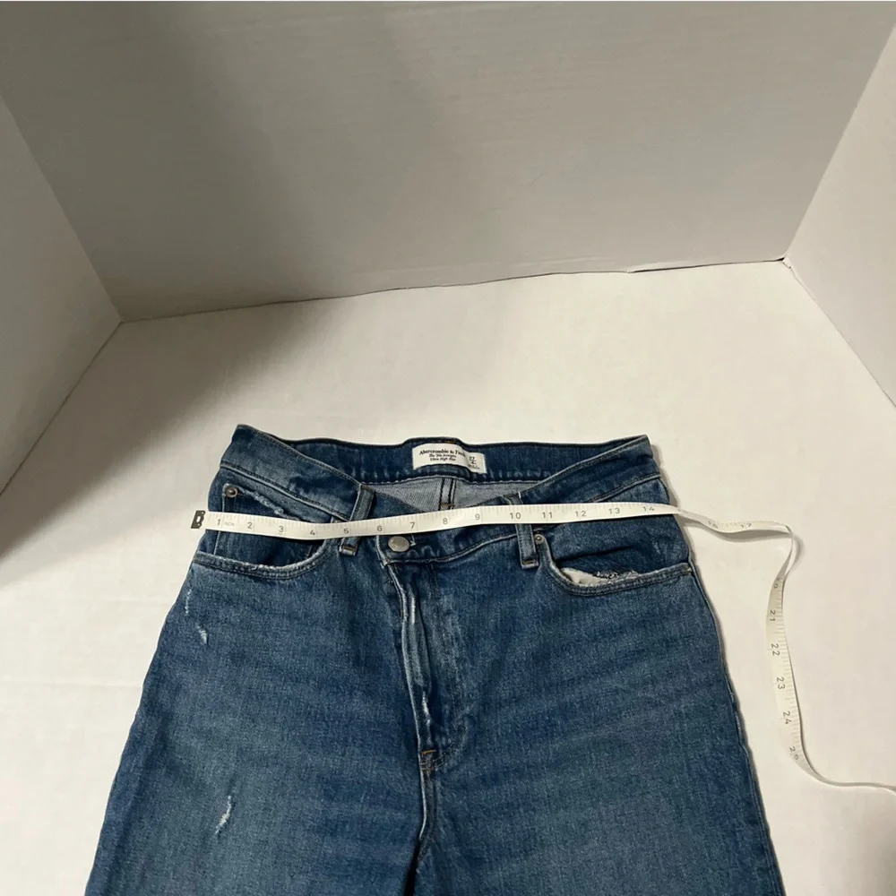 Abercrombie & Fitch distressing preowned abercrombie