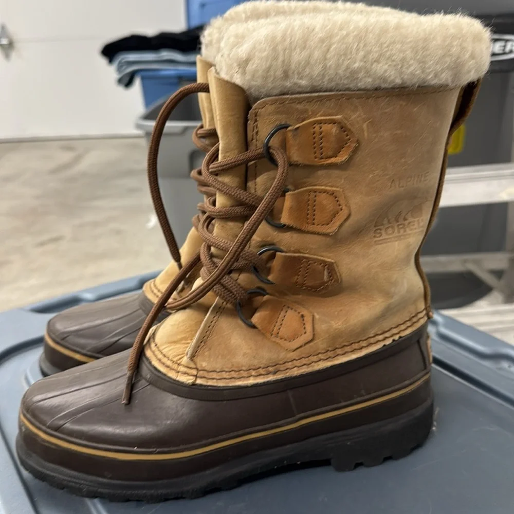 Sorel alpine winter