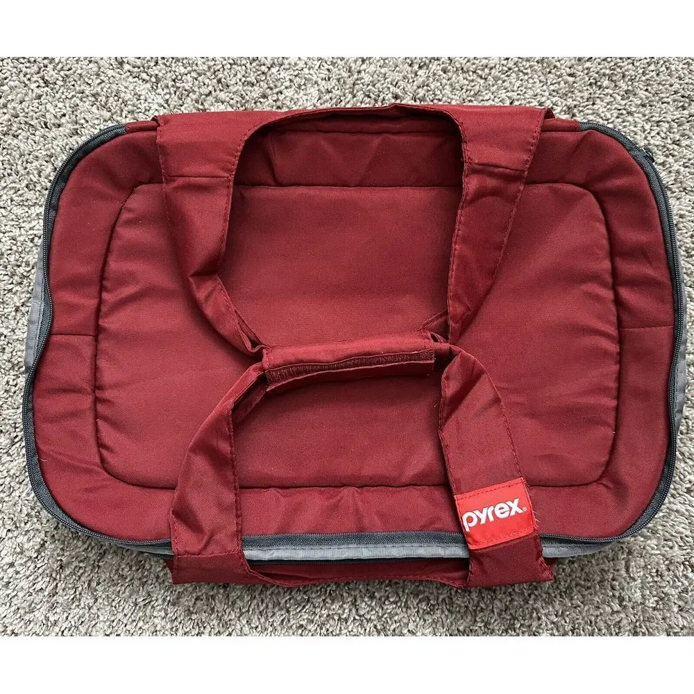 Pyrex‎ Portables Carrying Case for Casserole Dishes Red