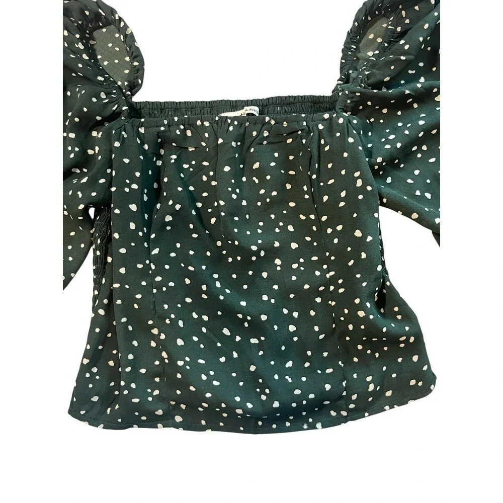 Abercrombie & Fitch stylish feminine