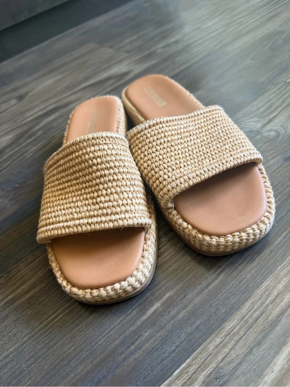 Steve Madden woven strap