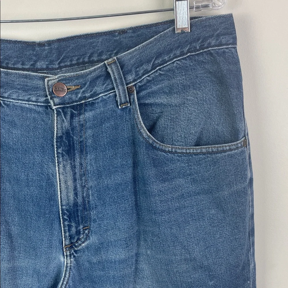 L.L. Bean 36x32 front