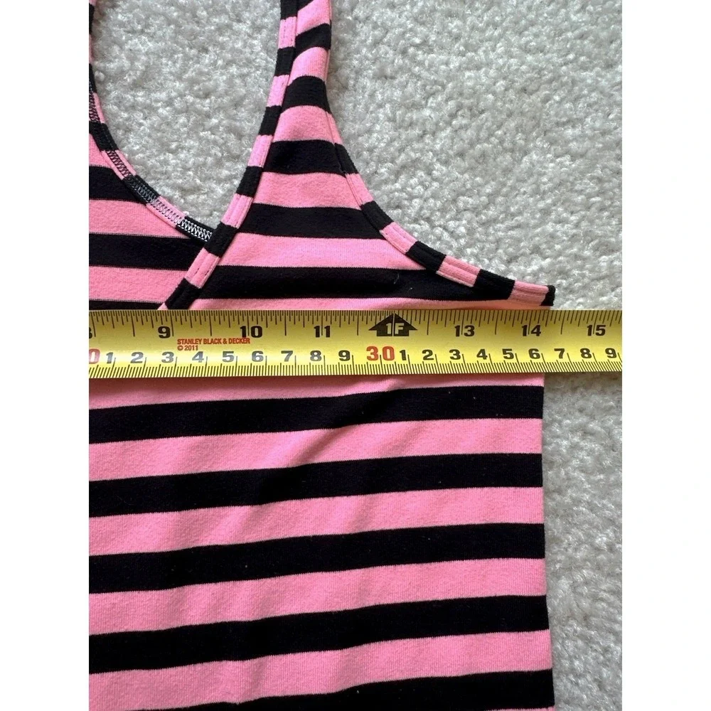 lululemon athletica lot size