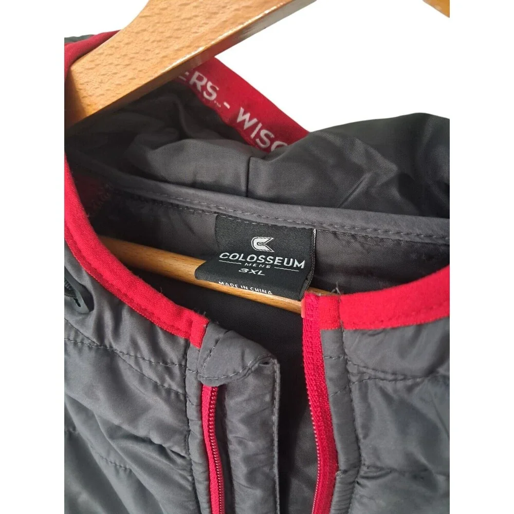 Colosseum Athletics lightweight quilted