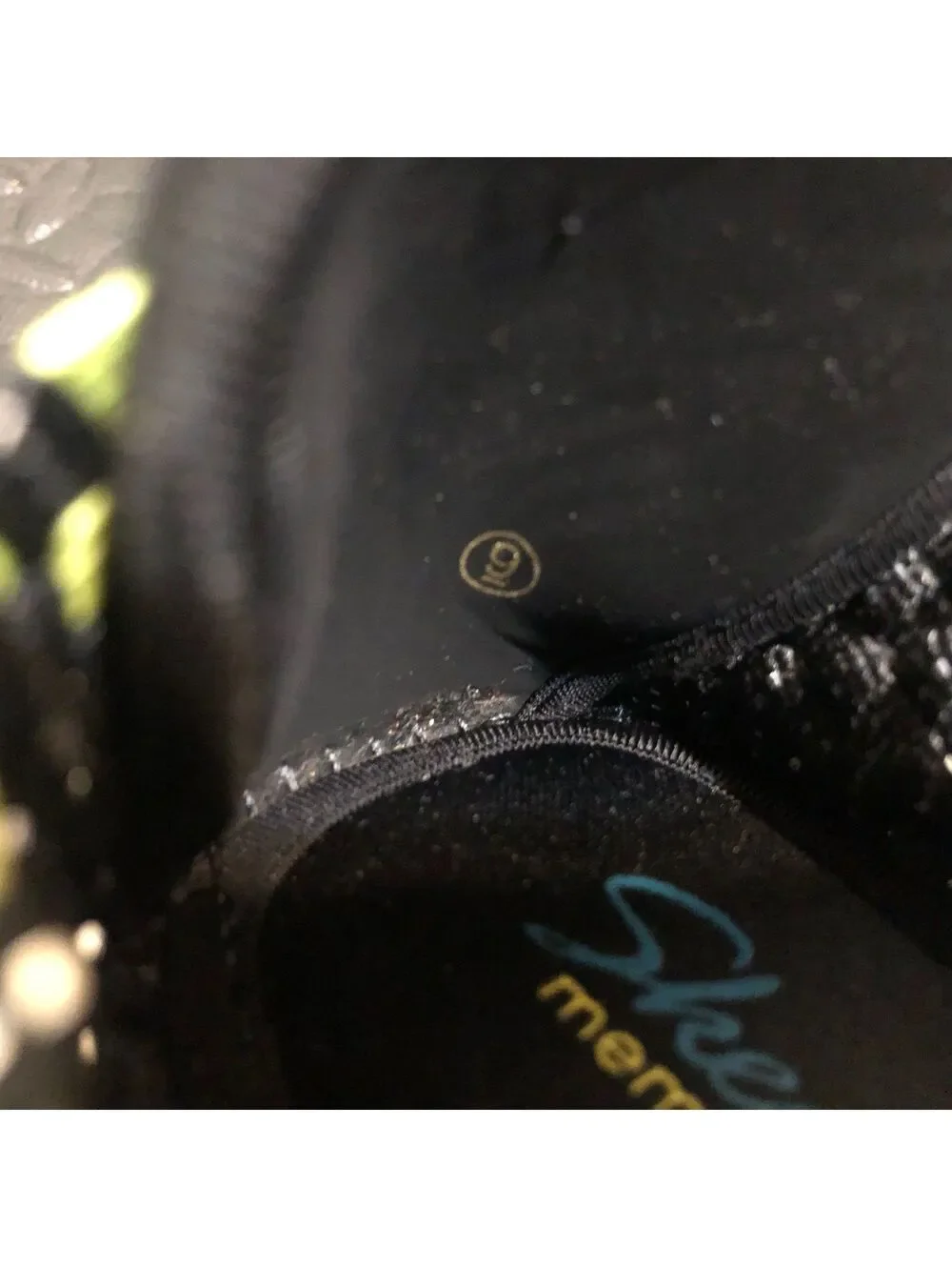 Skechers snug strap feature