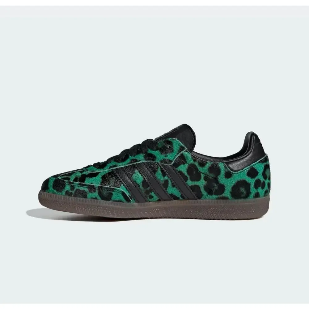 adidas Originals step out