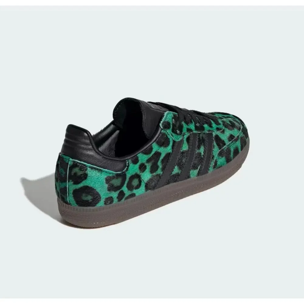adidas Originals step out