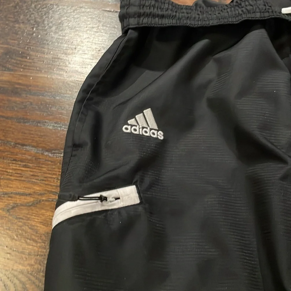 adidas hi welcome