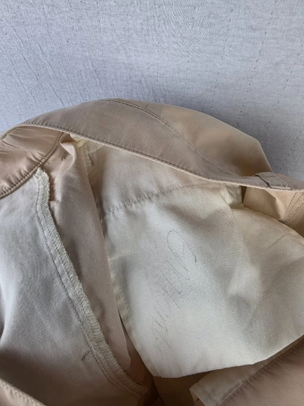 BOGNER Chinos Pants Lightweight Cotton Blend Beige size 40 *Inseam 27 Preppy